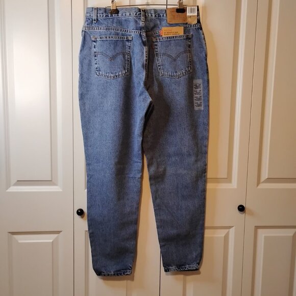 Levi's Women's Blue Denim 550 Relaxed Fit Tapered Leg Jeans Size 18 Medium - Picture 2 of 6